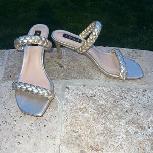 AQUA Gold Braided Strap Heels sz 8